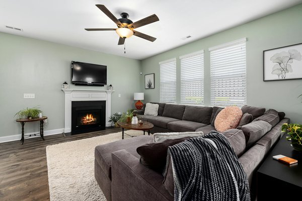 Meuble pour décorer et aménager son intérieur : quel matériau choisir pour une table basse de salon ?